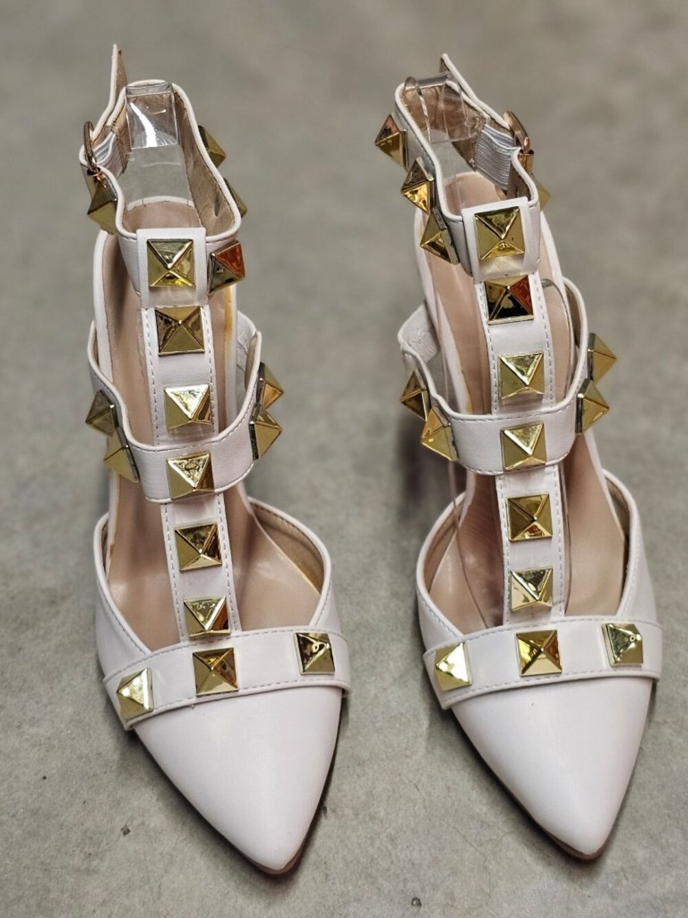 White Studded Pointed-Toe High Heels With Adjustable Buckle Strap & T-Strap Desi - Picture 15 of 15